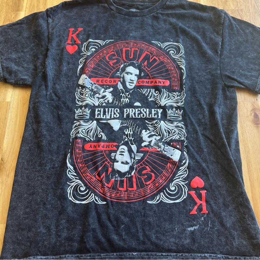 Elvis Presley Sun Records King of Hearts Graphic Tee Size L